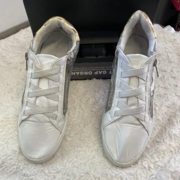 Report Logan Sneakers Snakeskin Metallic Gold women’s size 9 Zippered - Picture 5 of 8